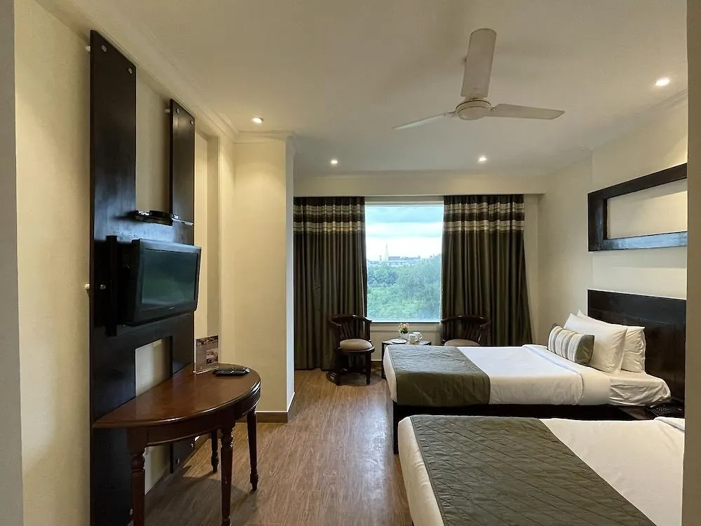 Royale Sarovar Portico Agra India